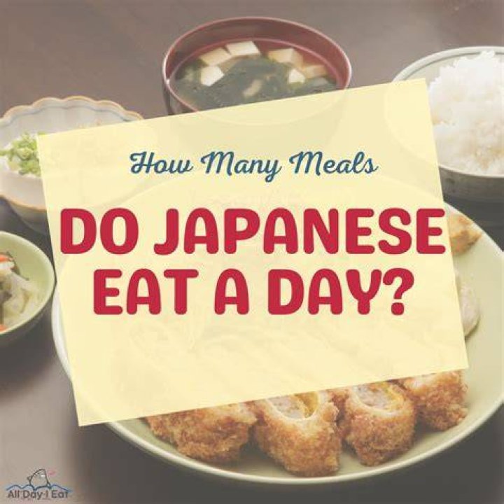 How many meals do the Amish eat a day?