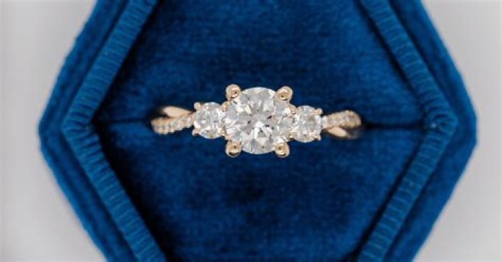 How much was scheana's wedding ring?