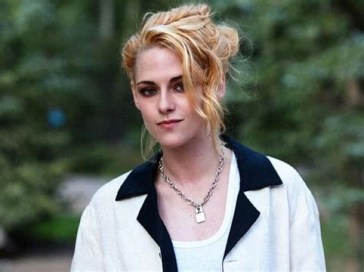 How rich is Kristen Stewart?