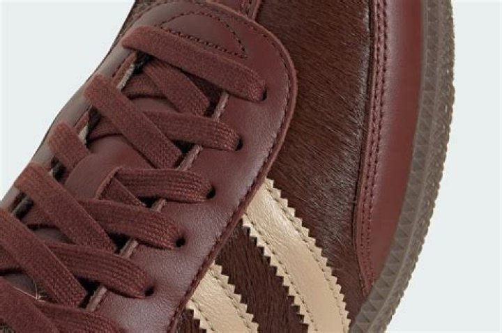 Is Adidas Gazelle made of pigskin?