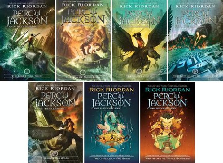 Is Annabeth white in Percy Jackson books?