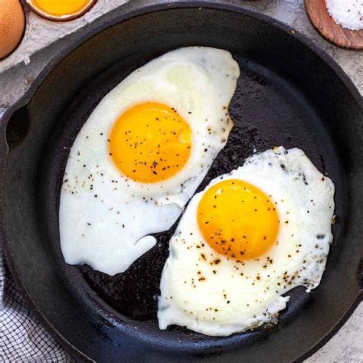 Is ghee good for frying eggs?