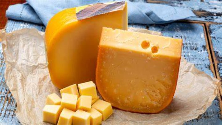 Is Gouda cheese unhealthy?
