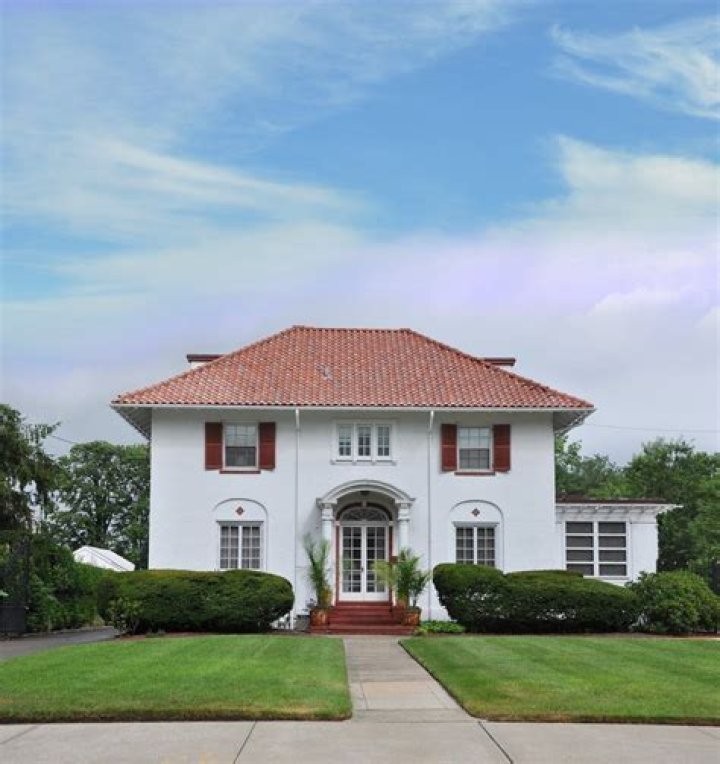 Is it possible to paint a house in a day?