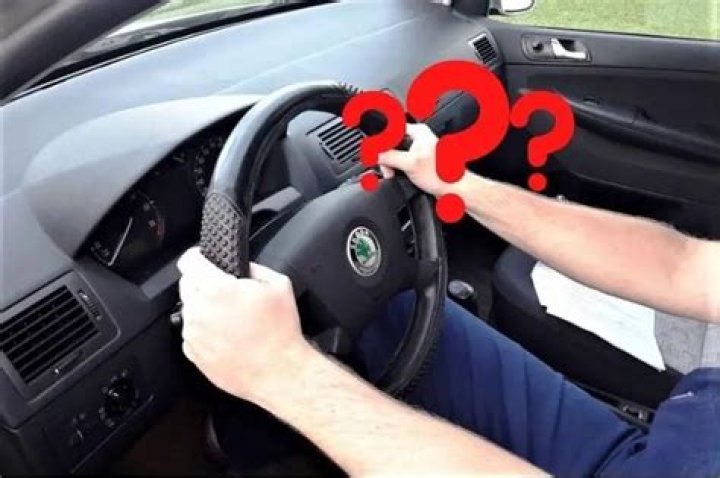 Is it safe to drive with a shaking steering wheel?