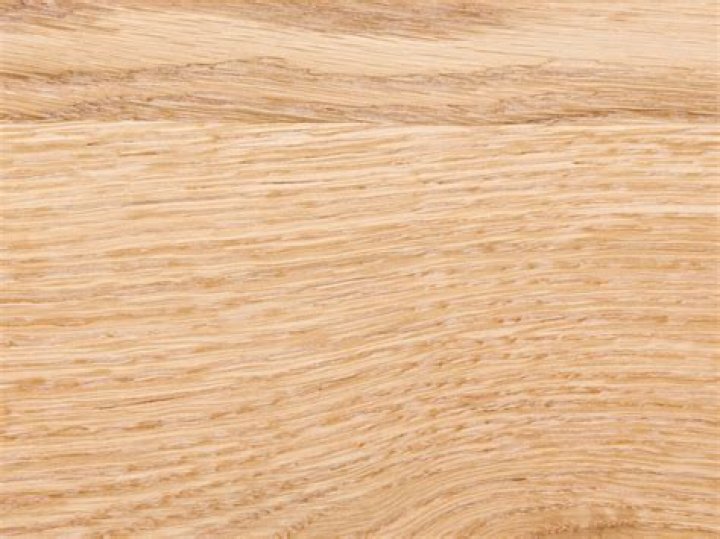 Is oak wood out of style?