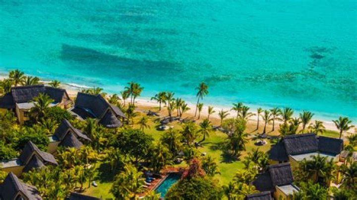 Is Seychelles cheaper than Mauritius?