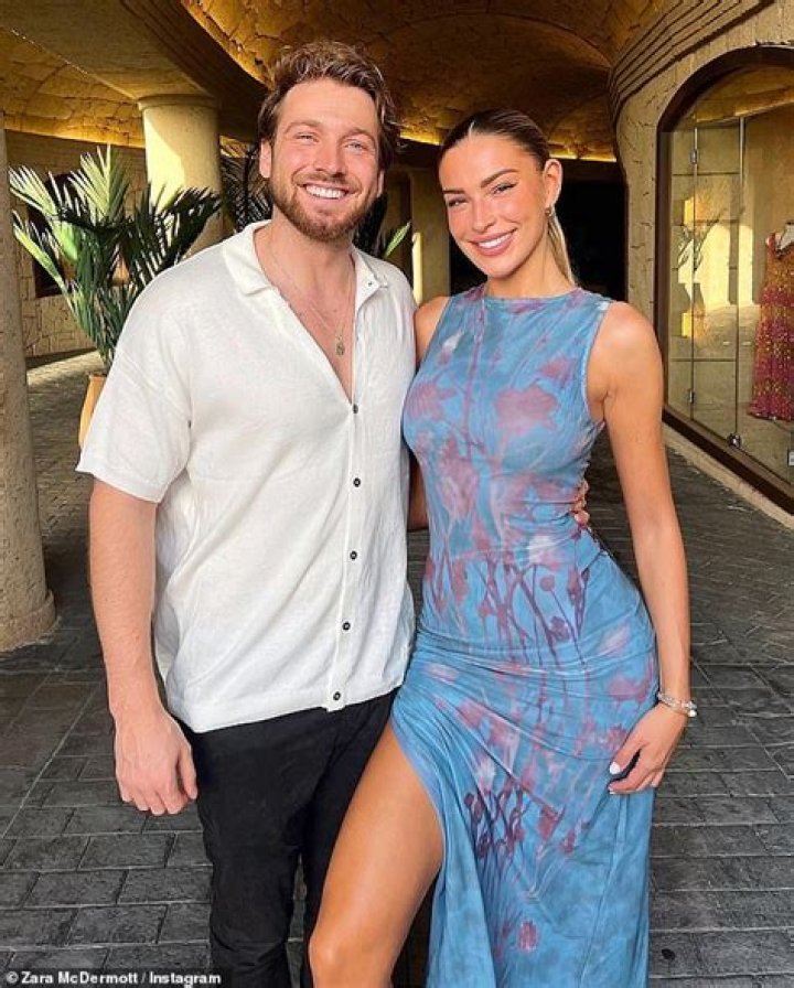 Is Zara McDermott still with Sam?