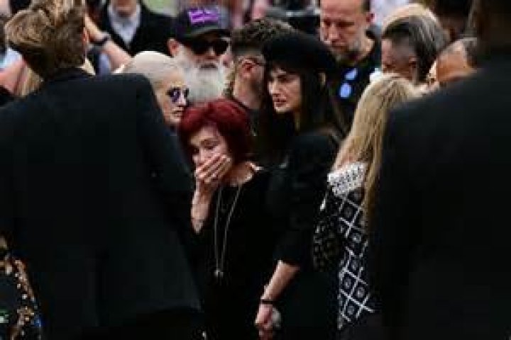 Should ex wife go to funeral?