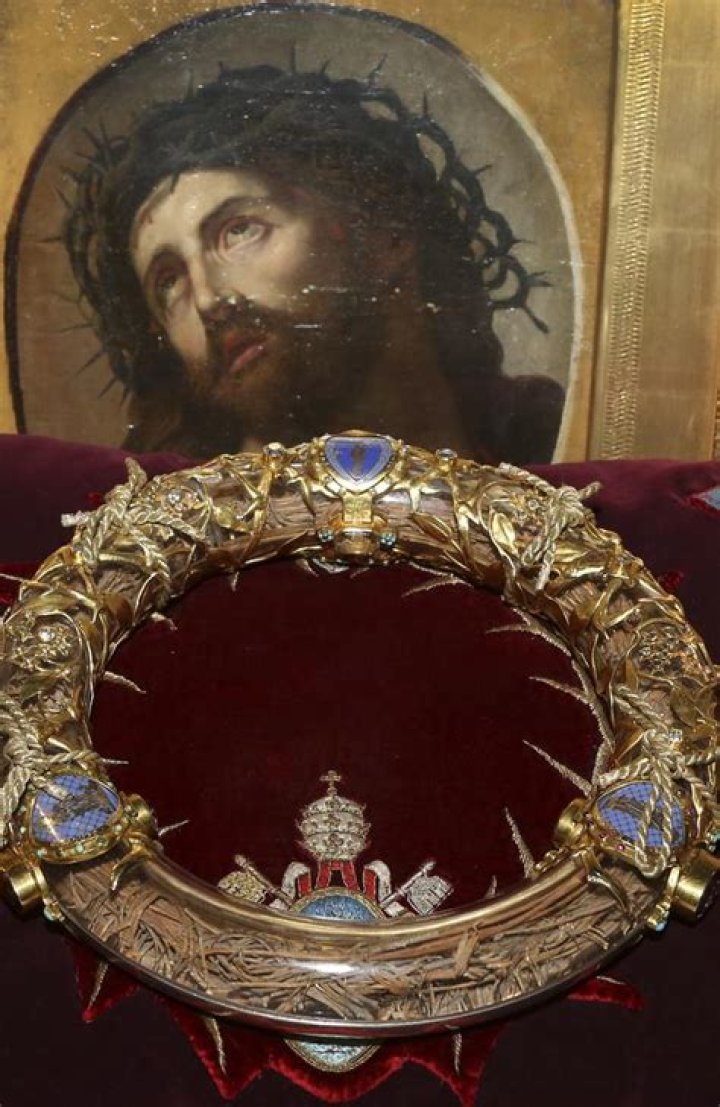 Was the crown of thorns found?