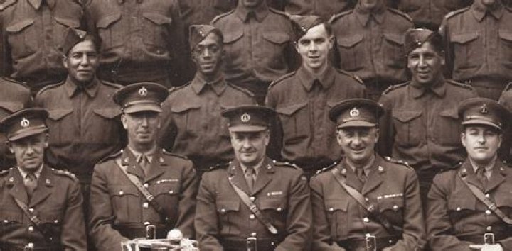 What happened to enemy aliens in Australia during ww2?