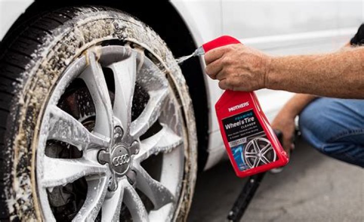 What household items can you use to clean tires?