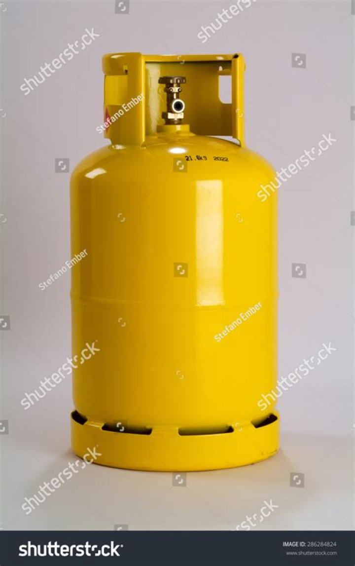 What is a yellow gas bottle used for?