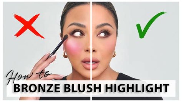 What is difference between highlighter and bronzer?