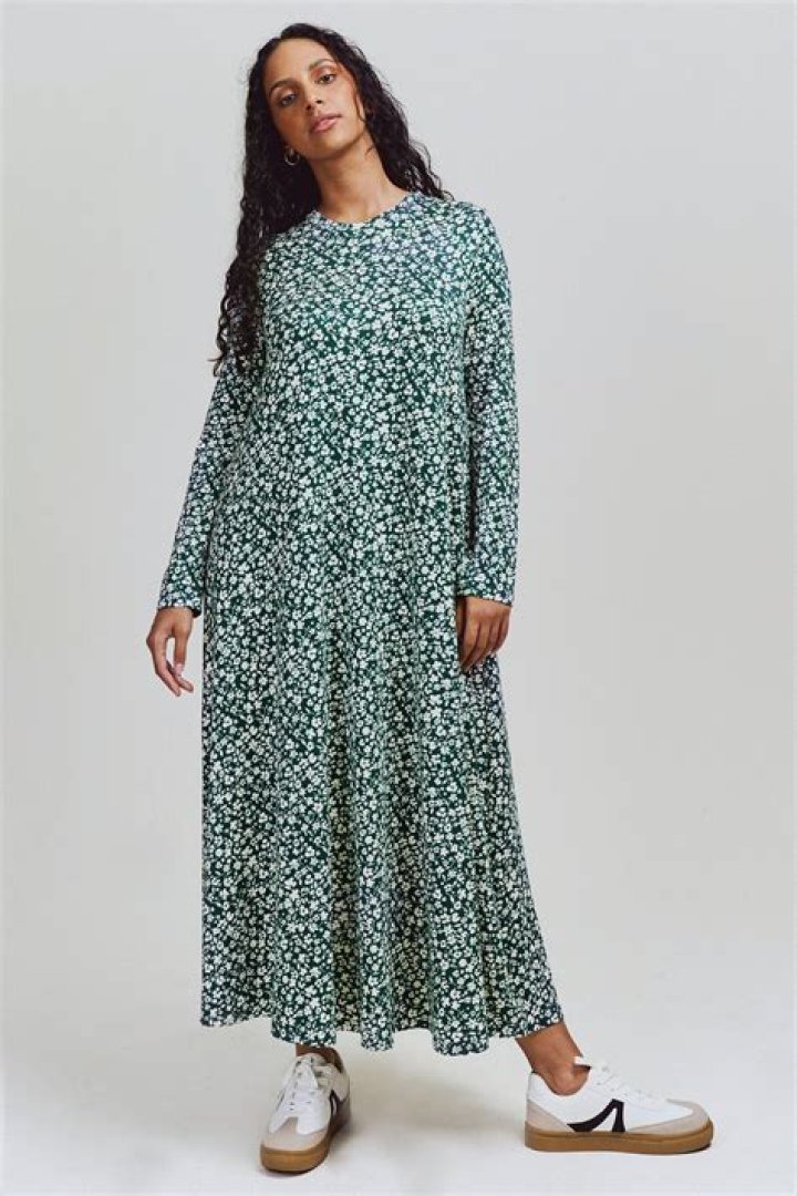 What is trapeze dress?