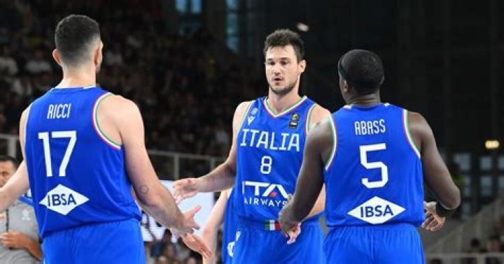 What team is Gallinari on?