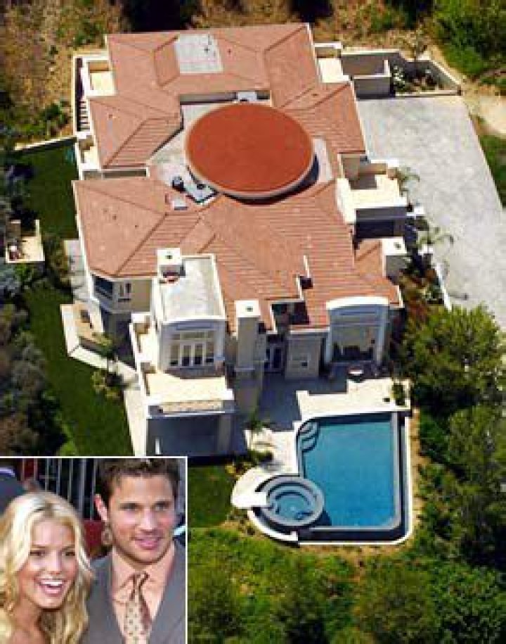 Where is Jessica Simpson's house?