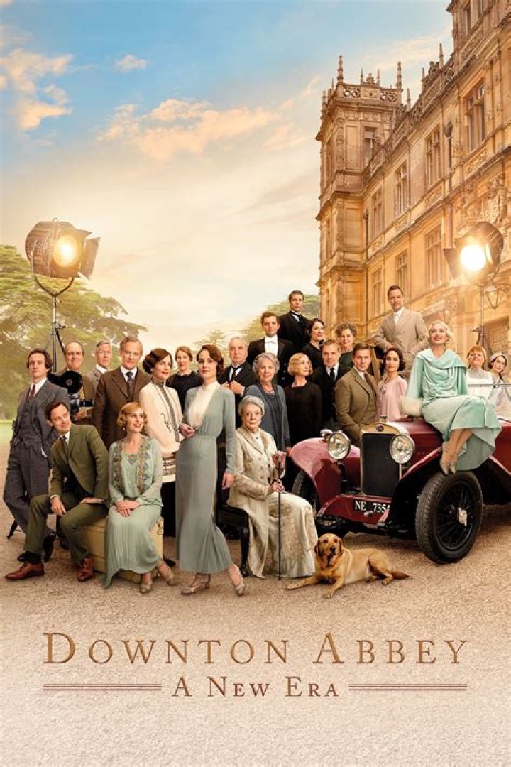 Where is the villa in the New Downton Abbey movie?