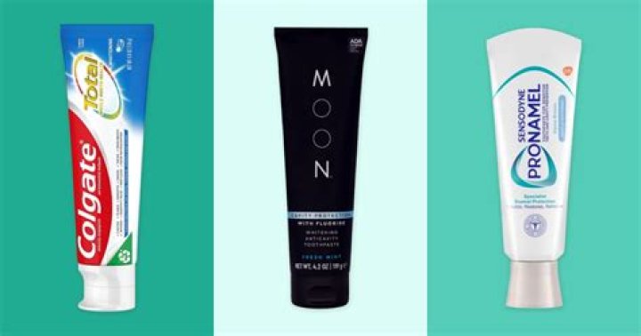 Which toothpaste is best for removing blackheads?