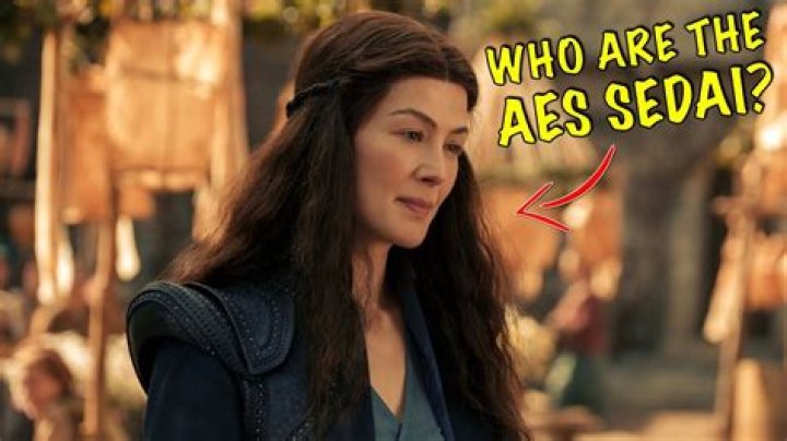Who are the Aes Sedai?