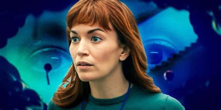 Who does Helena end up with L Word?