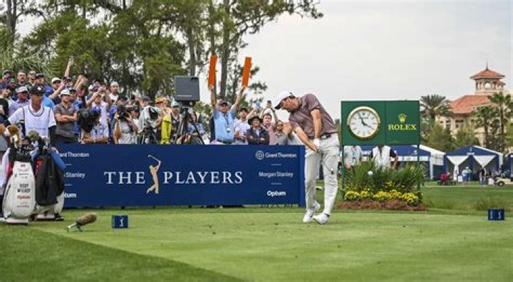 Who wears Jordans on PGA Tour?