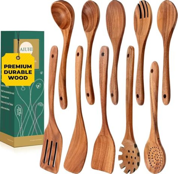 Why are wooden utensils bad?