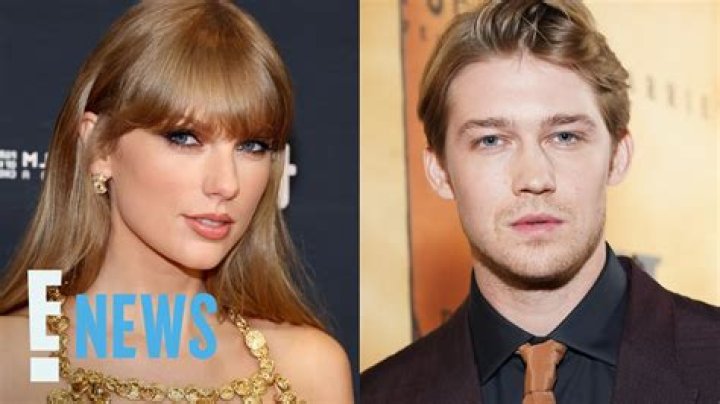 Why did Taylor Swift unfollowed everyone on Instagram?