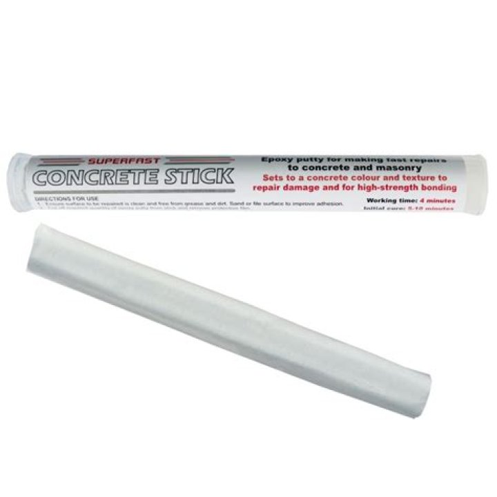 Will epoxy stick to damp concrete?